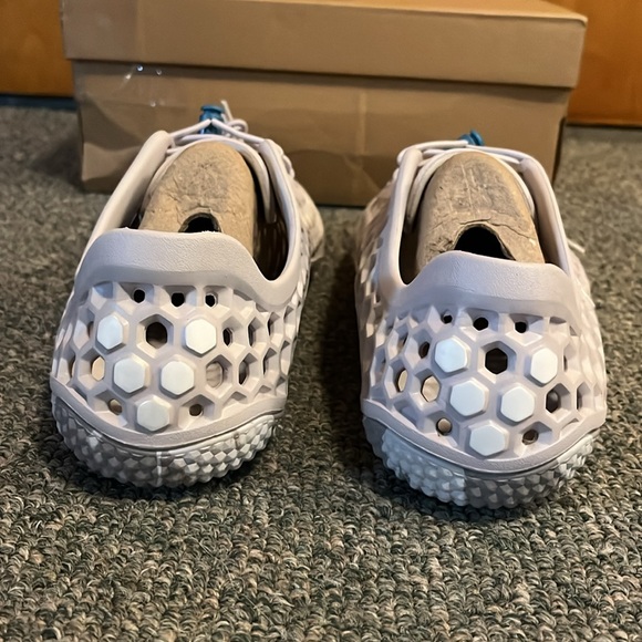 Vivo Barefoot Ultra Bloom III in Moonstone - Picture 3 of 6